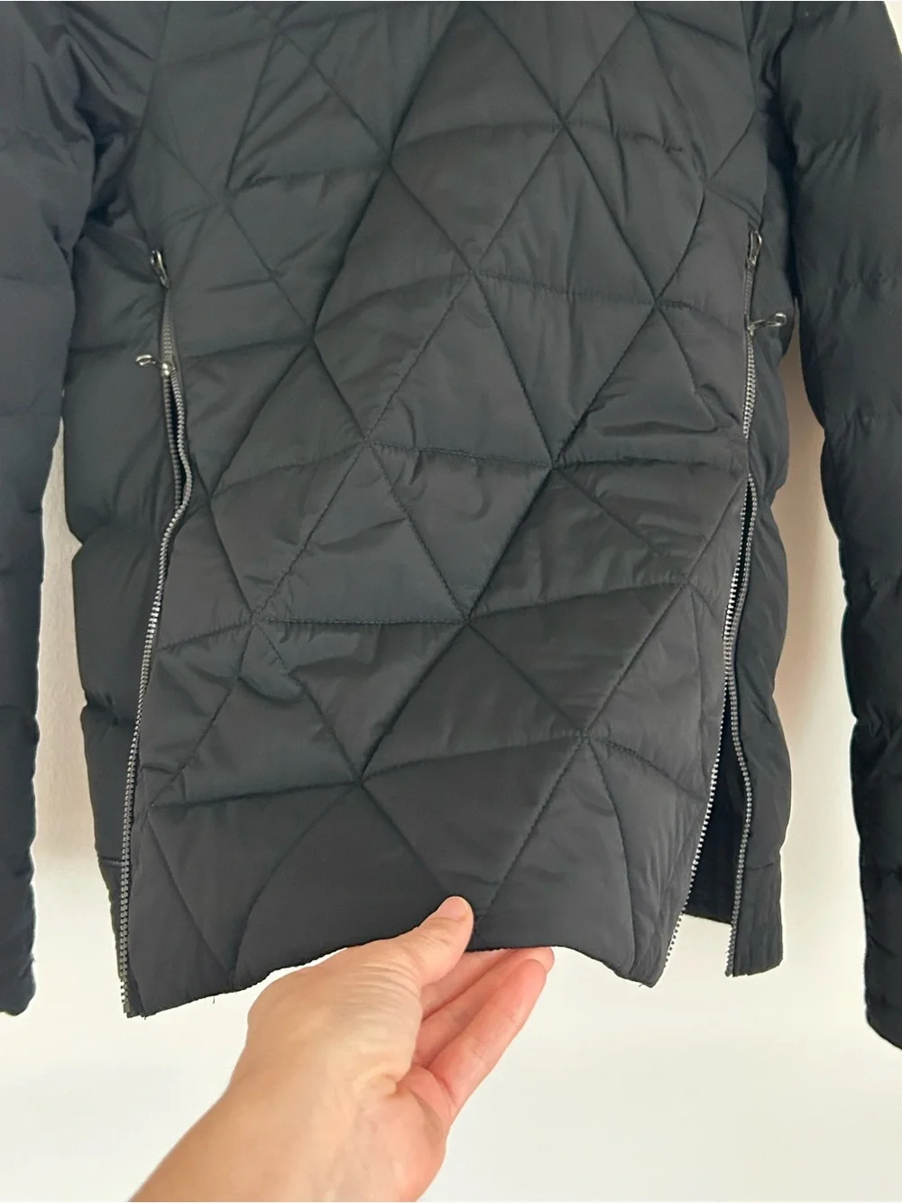 Lululemon Women’s Fluffed Up Down Pullover Hooded Jacket Black Color Size 8